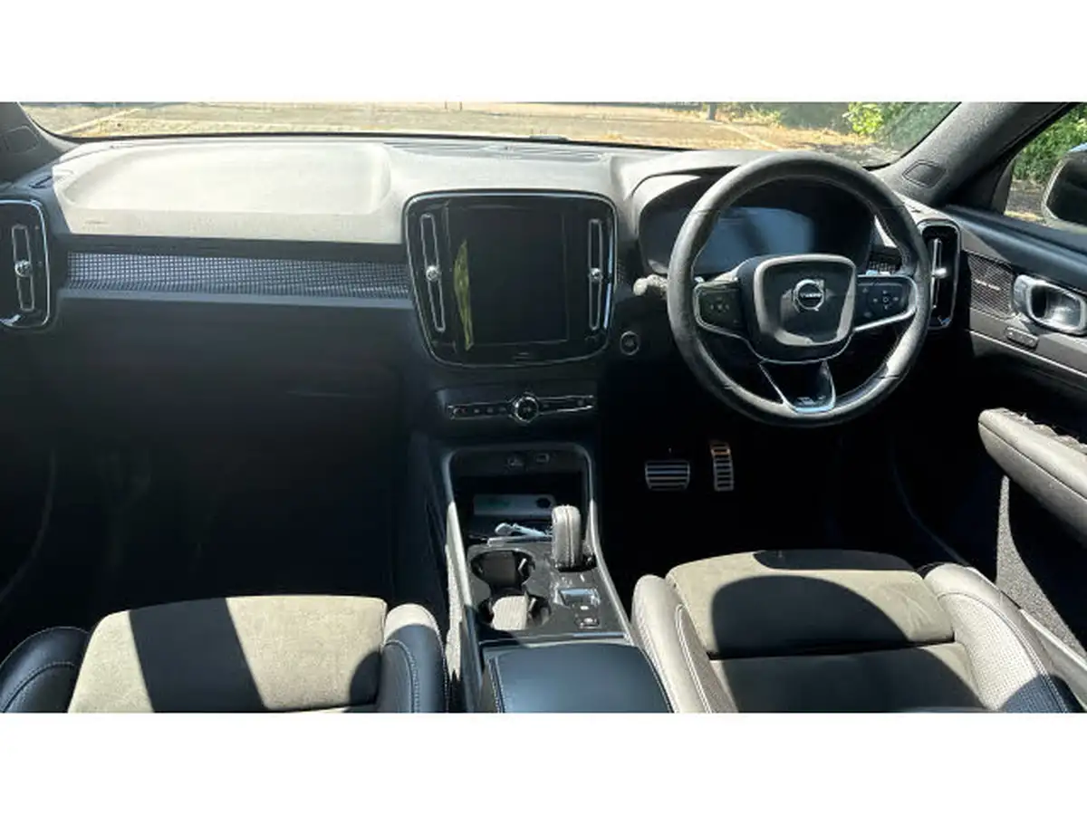 2018-volvo-xc40-20td-d4-first-edition-big-19