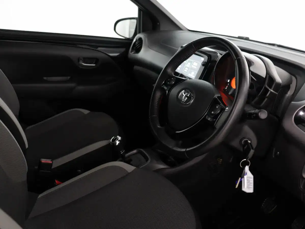 2021-toyota-aygo-10-vvt-i-x-trend-tss-x-shift-big-25