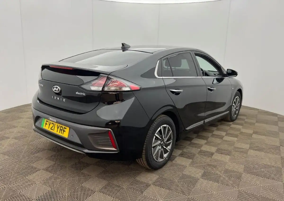 2021-hyundai-ioniq-e-premium-se-electric-100kw-big-1