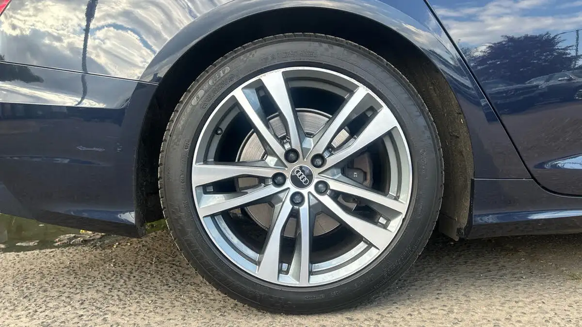 2020-audi-a6-saloon-20-50-tfsi-e-s-line-big-17