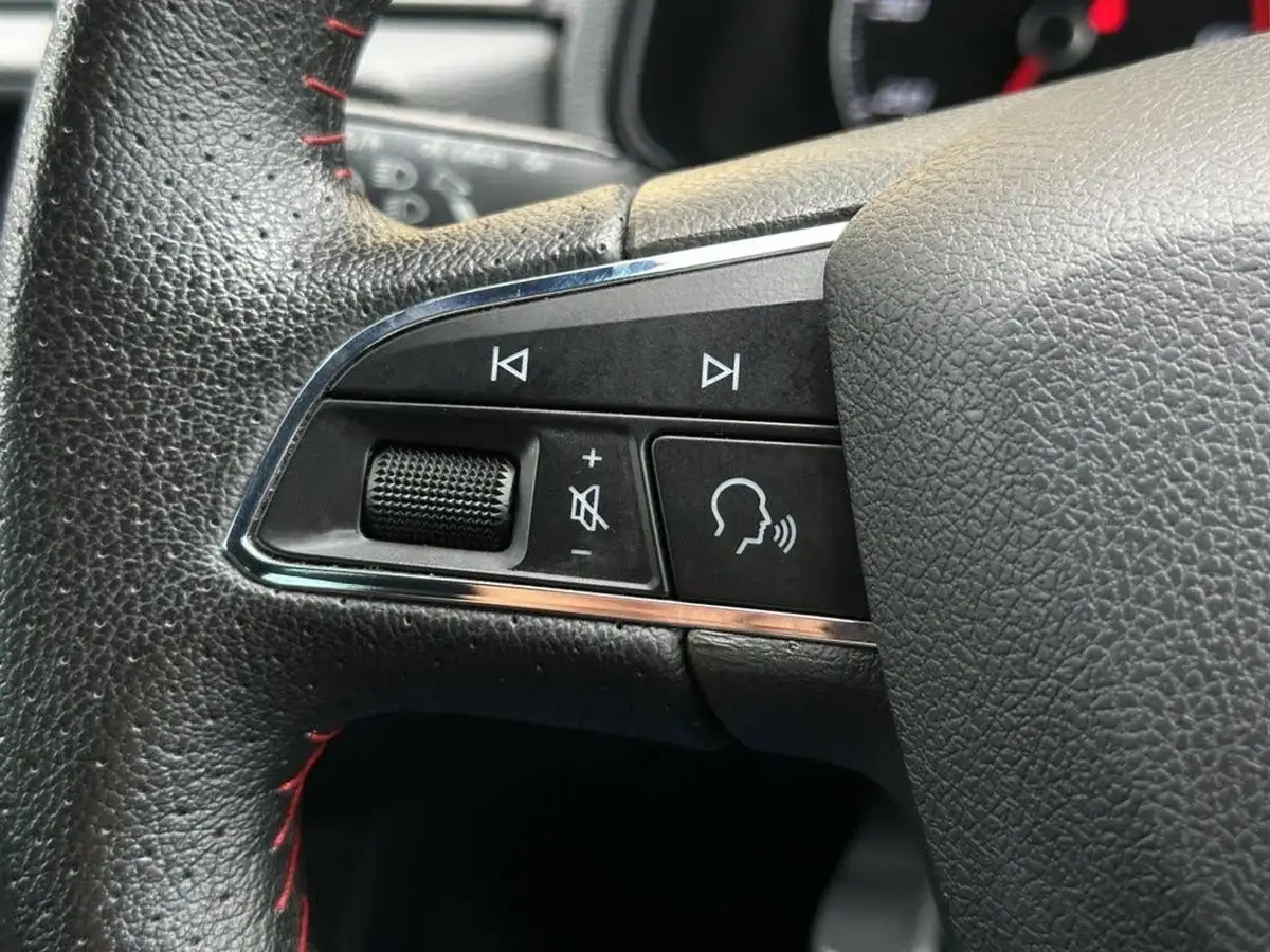 2021-seat-ibiza-10-tsi-fr-110ps-big-18