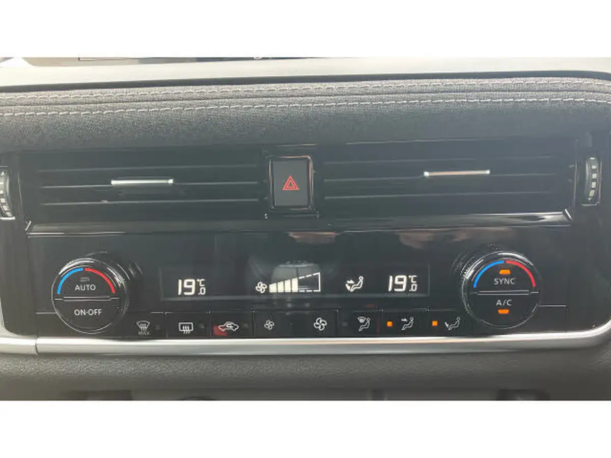 2024-nissan-qashqai-13-dig-t-acenta-premium-158ps-mild-hybrid-big-44