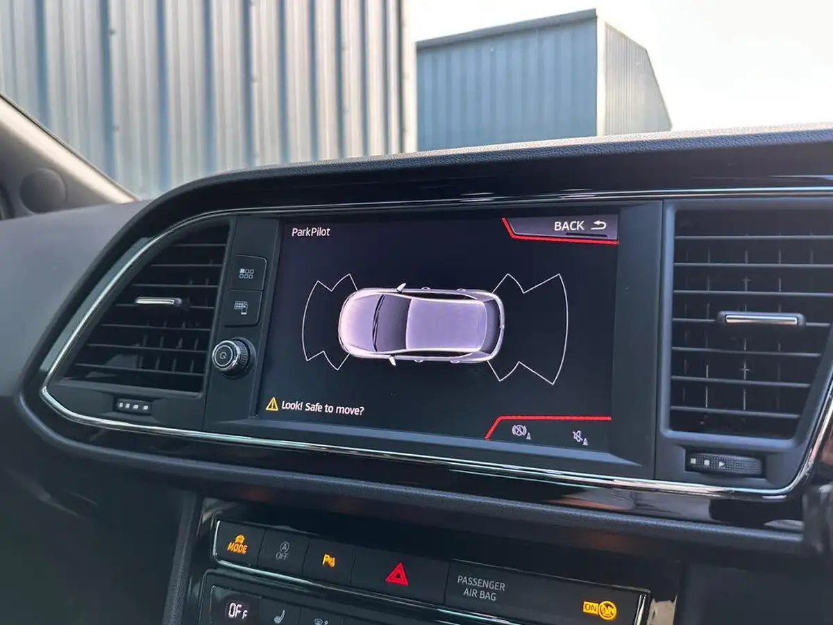 2020-seat-leon-15-tsi-evo-fr-black-edition-150ps-hatchback-dsg-big-25