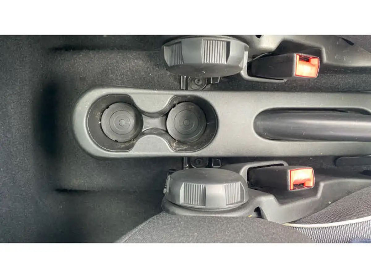 2021-fiat-500-10-lounge-big-28