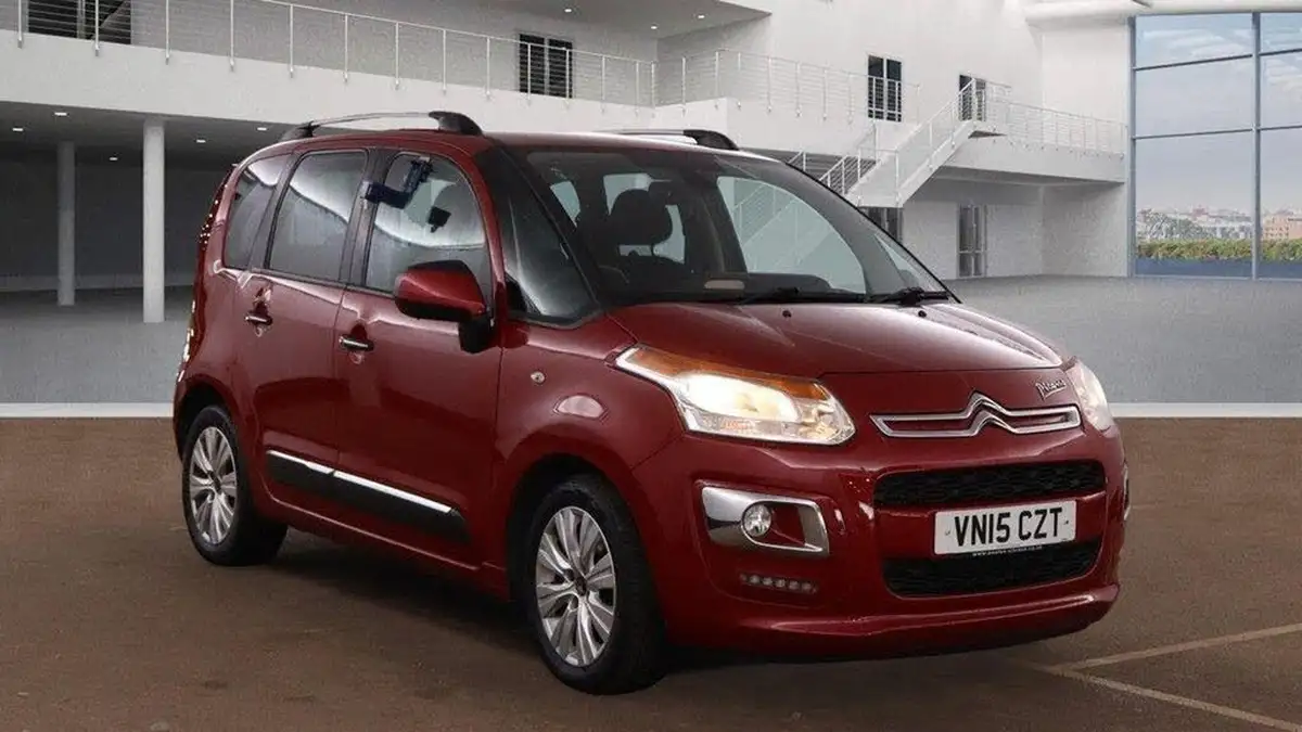 2015-citroen-c3-picasso-16-exclusive-etg6-big-0