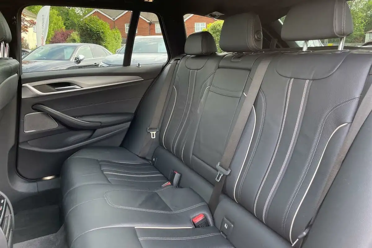 2018-bmw-5-series-30td-530d-m-sport-xdrive-touring-5d-big-37