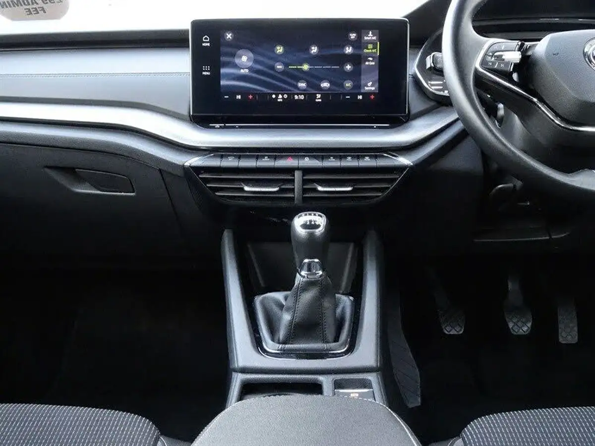 2020-skoda-octavia-15-tsi-se-technology-act-estate-big-13
