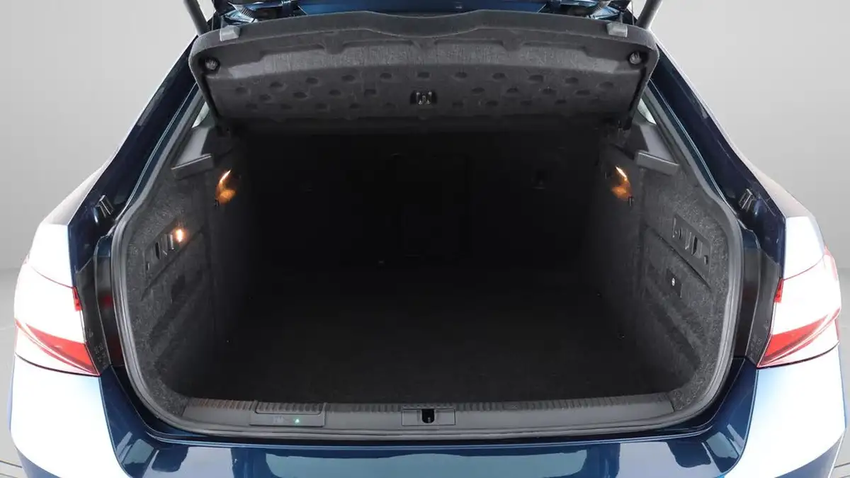 2019-skoda-superb-20tdi-se-l-executive-150ps-hatchback-big-16