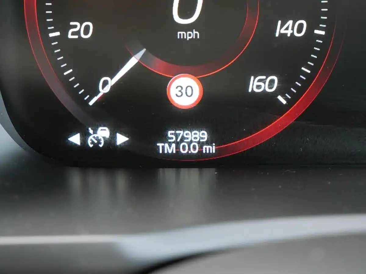2018-volvo-xc90-20td-d5-inscription-4x4-big-32