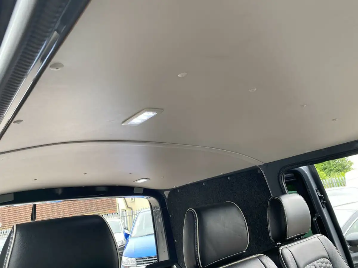 2021-volkswagen-transporter-20bitdi-t32-highline-bmt-swb-4motion-199pseu6dt-e-kombi-big-37