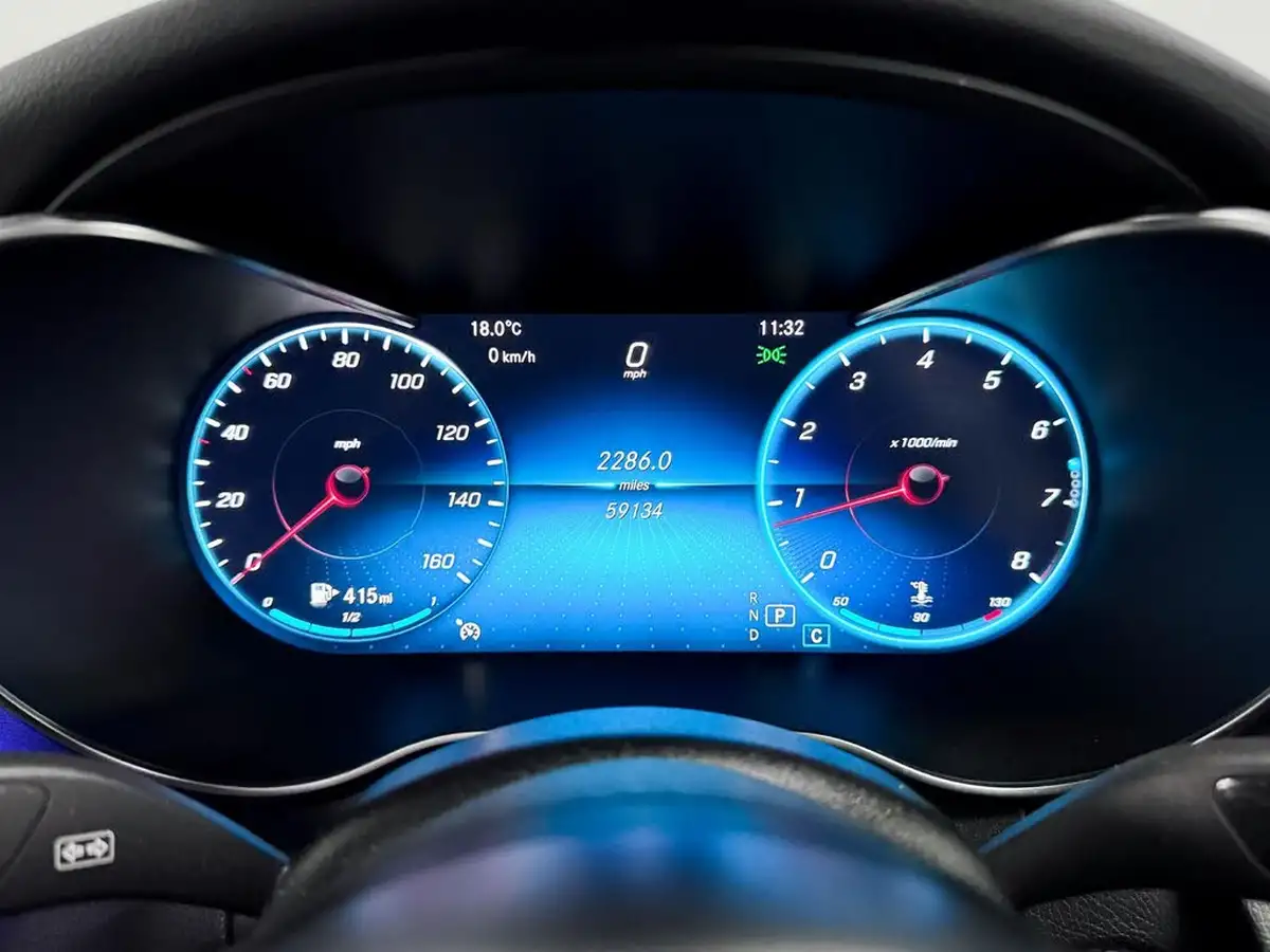 2019-mercedes-benz-c-class-20-c300-amg-line-premium-plus-coupe-2d-big-37