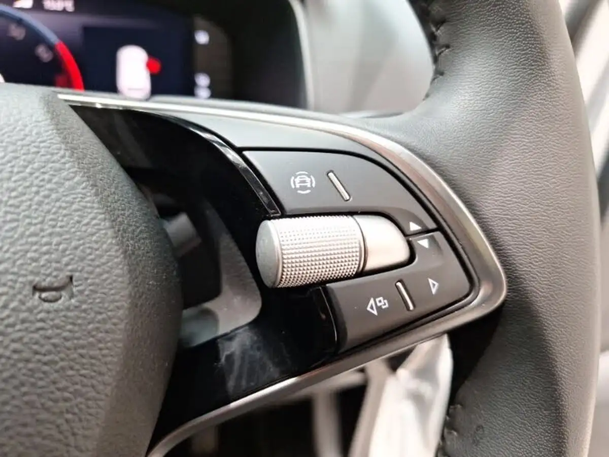 2024-skoda-karoq-10-tsi-se-l-edition-big-15