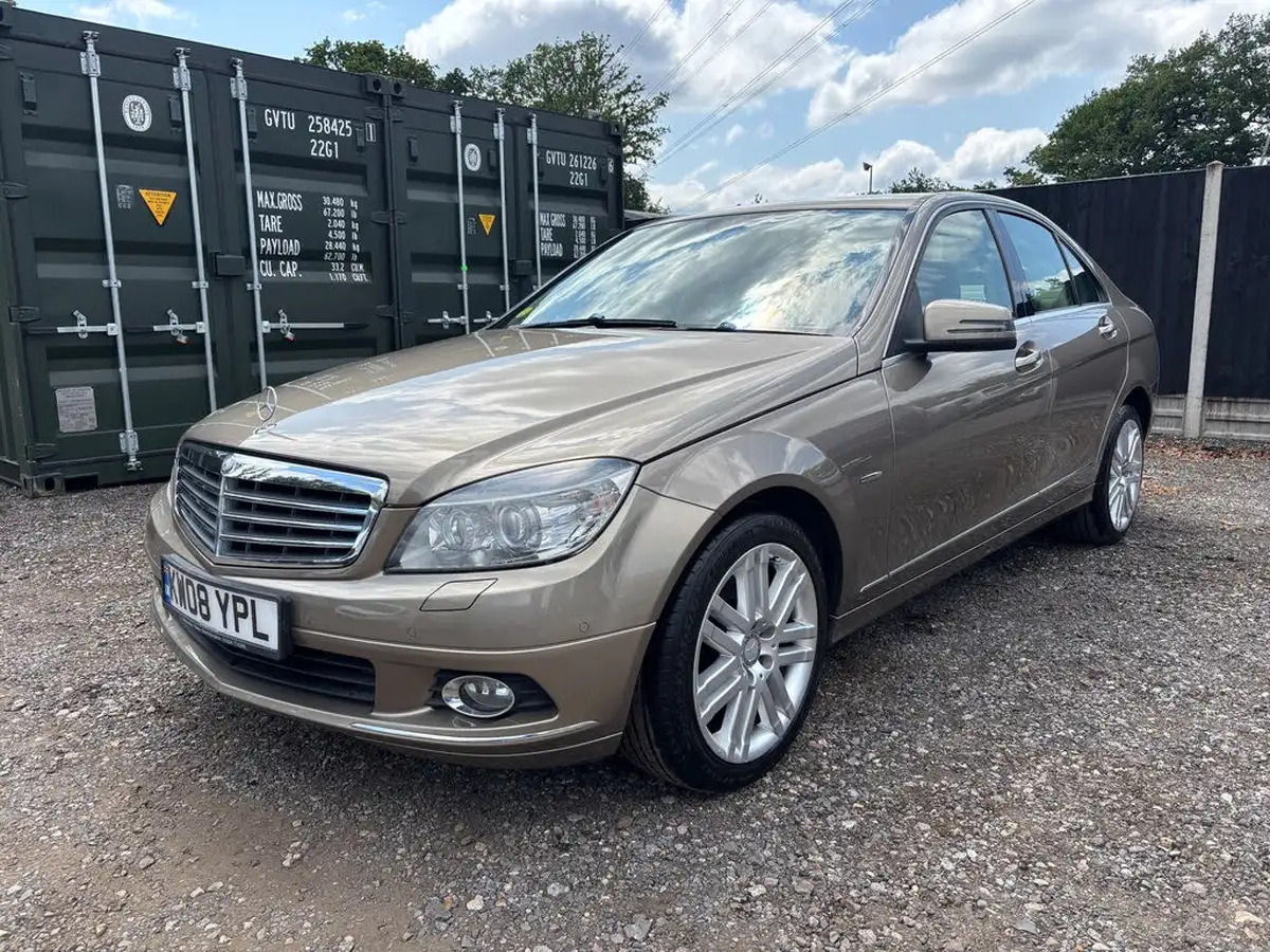 2008-mercedes-benz-c-class-35-c350-elegance-saloon-4d-big-0