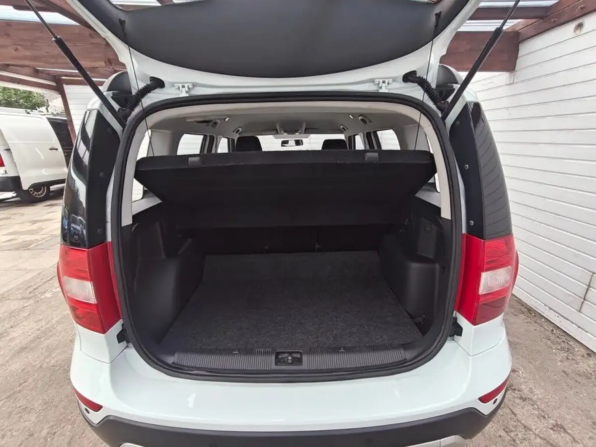 2015-skoda-yeti-outdoor-16tdi-s-greenline-ii-big-39