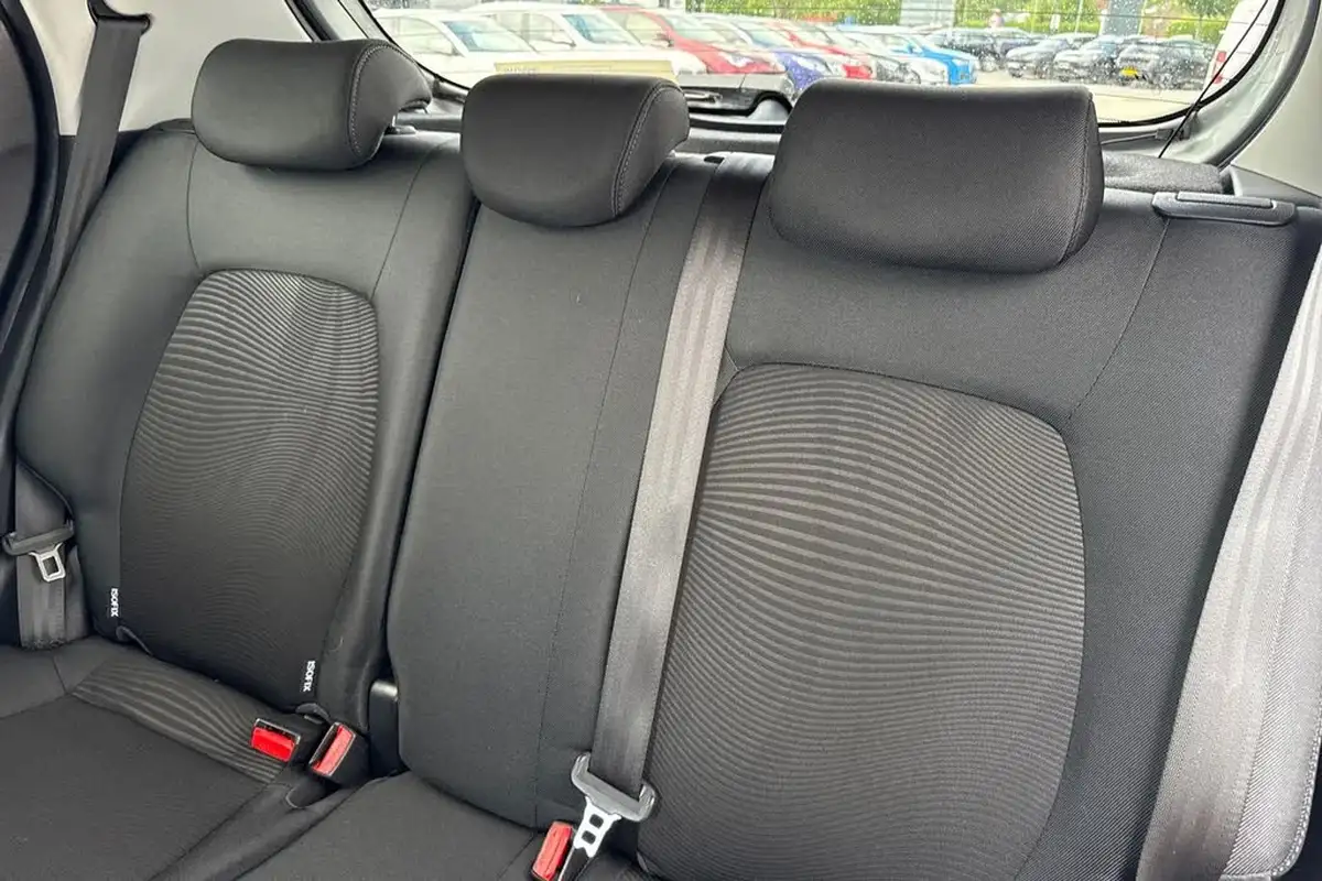 2018-hyundai-i10-10-premium-66ps-big-18