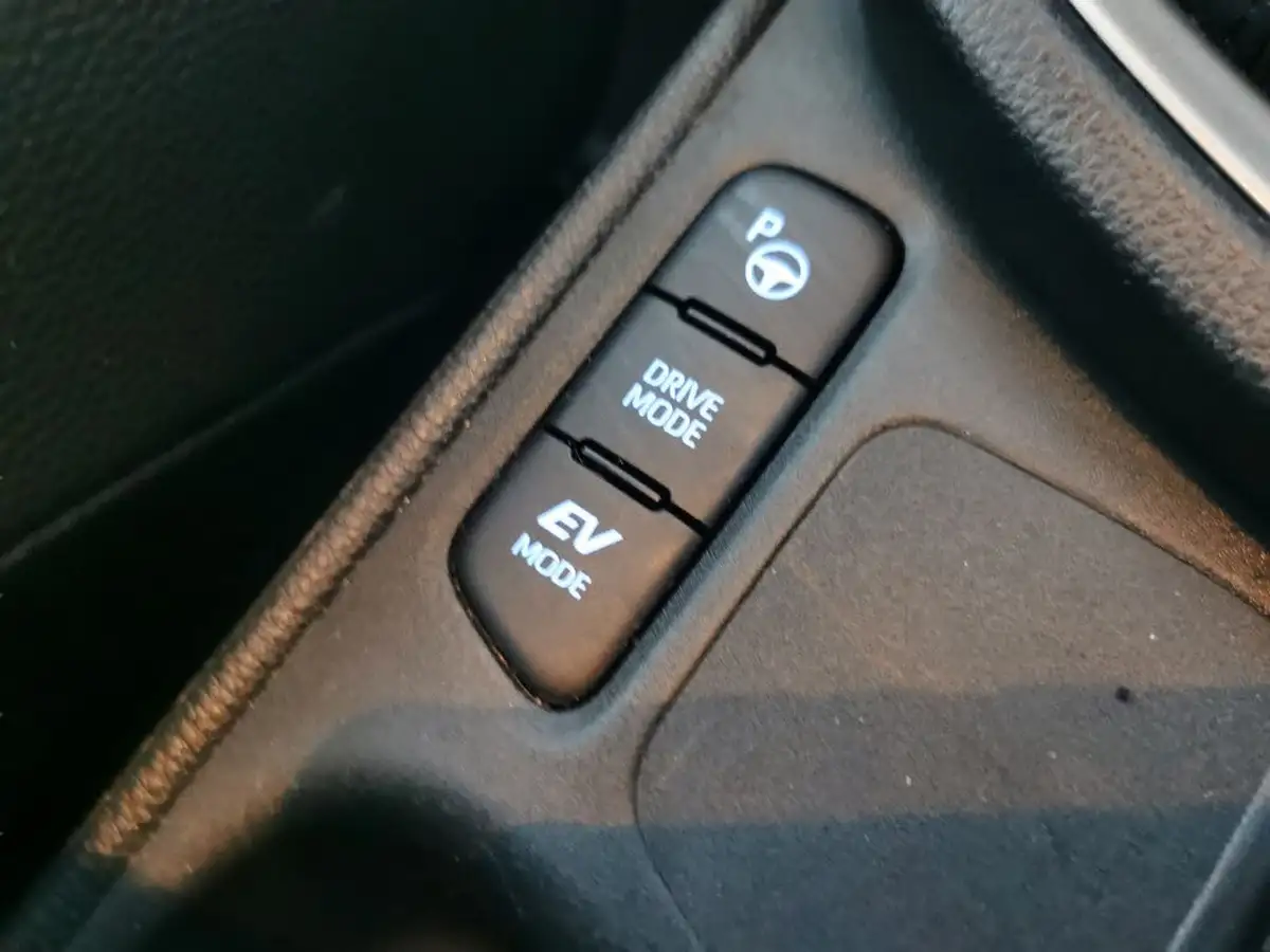 2022-toyota-yaris-cross-15-vvt-i-excel-awd-i-big-20
