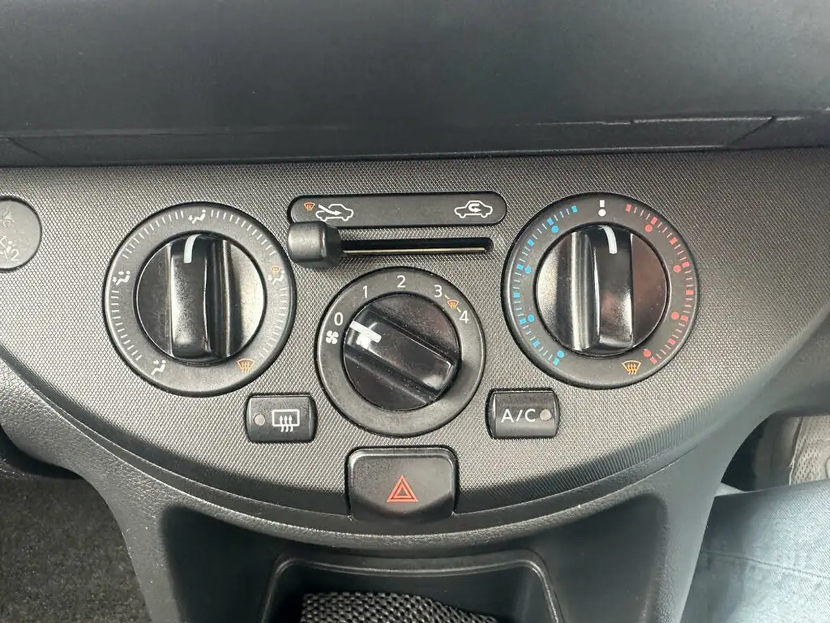 2008-nissan-note-14-acenta-big-27