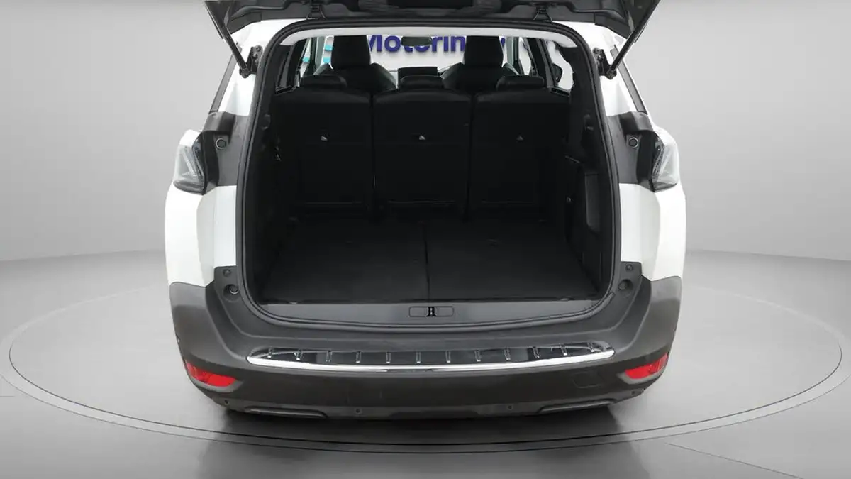 2022-peugeot-5008-suv-15-bluehdi-allure-big-17
