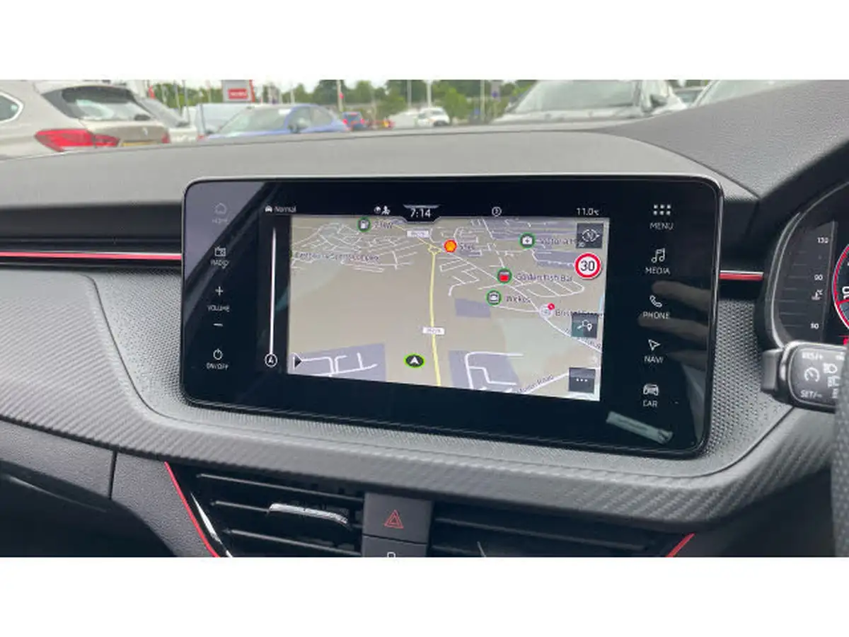 2024-skoda-kamiq-15-tsi-monte-carlo-dsg-big-27