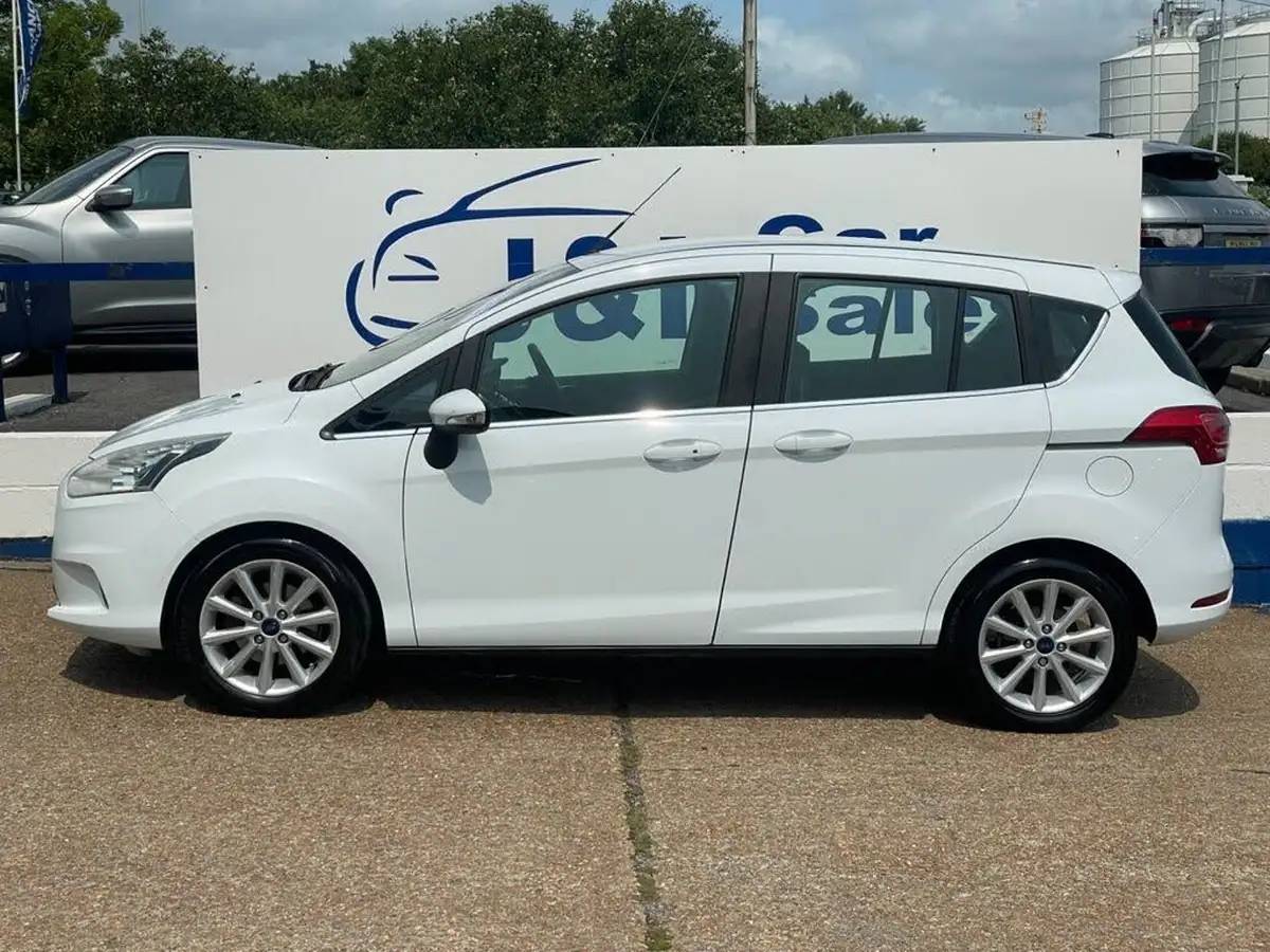 2016-ford-b-max-10-titanium-100ps-big-3
