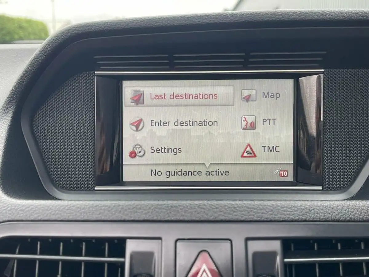 2013-mercedes-benz-e-class-21td-e220-cdi-sport-21cdi-170bhp-blue-f-cabriolet-2d-7g-tronic-big-19