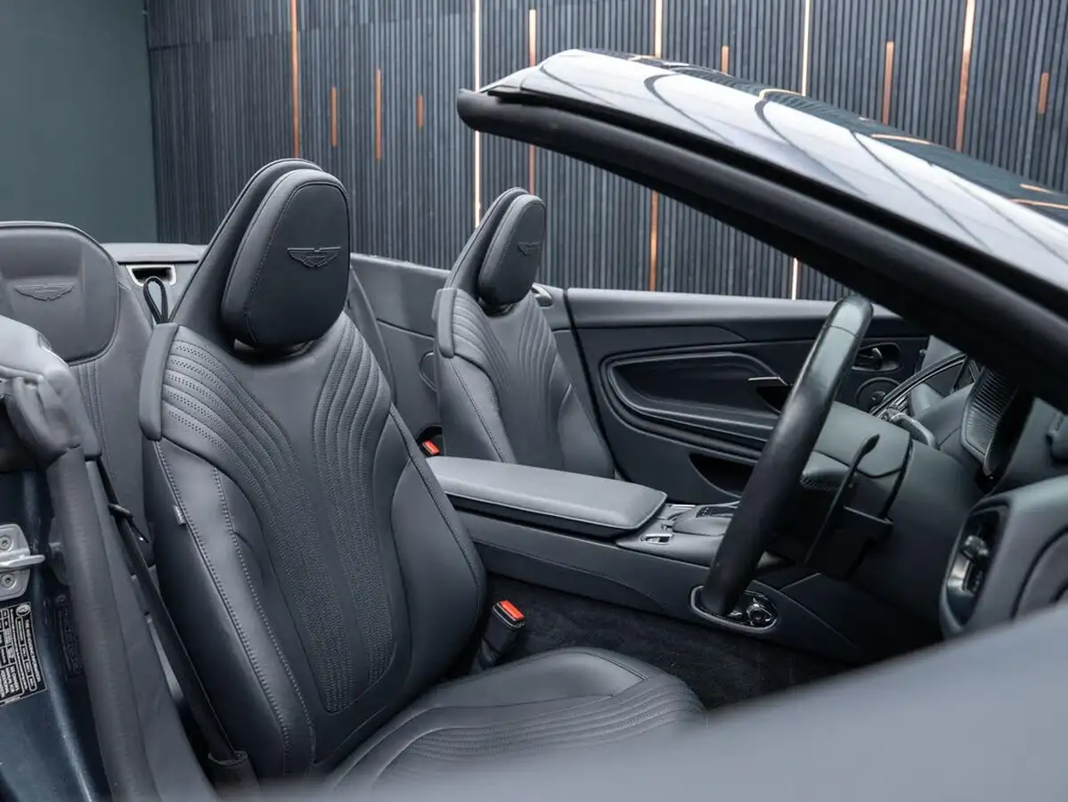 2022-aston-martin-db11-40-v8-volante-528bhp-ss-big-1