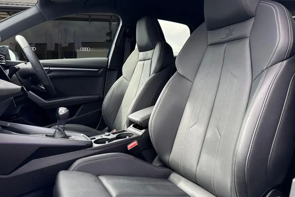 2024-audi-a3-15-35-tfsi-black-edition-sportback-5d-big-15