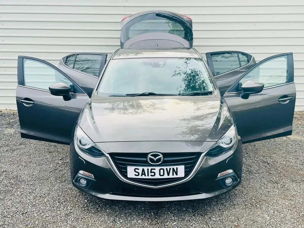 2015-mazda-mazda3-20-se-l-nav-hatchback-5d-big-21