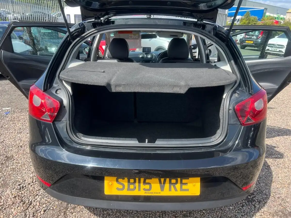 2015-seat-ibiza-12-i-tech-hatchback-5d-big-22