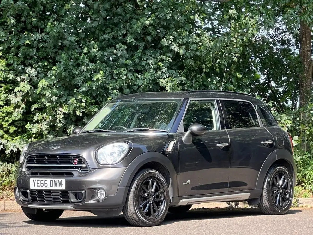 2016-mini-countryman-16-cooper-s-ss-all4-big-2