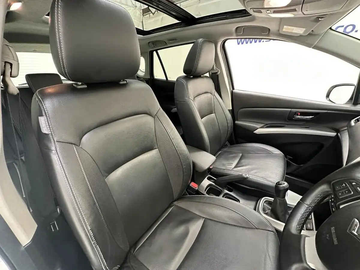 2016-suzuki-s-cross-16-sz5-big-15