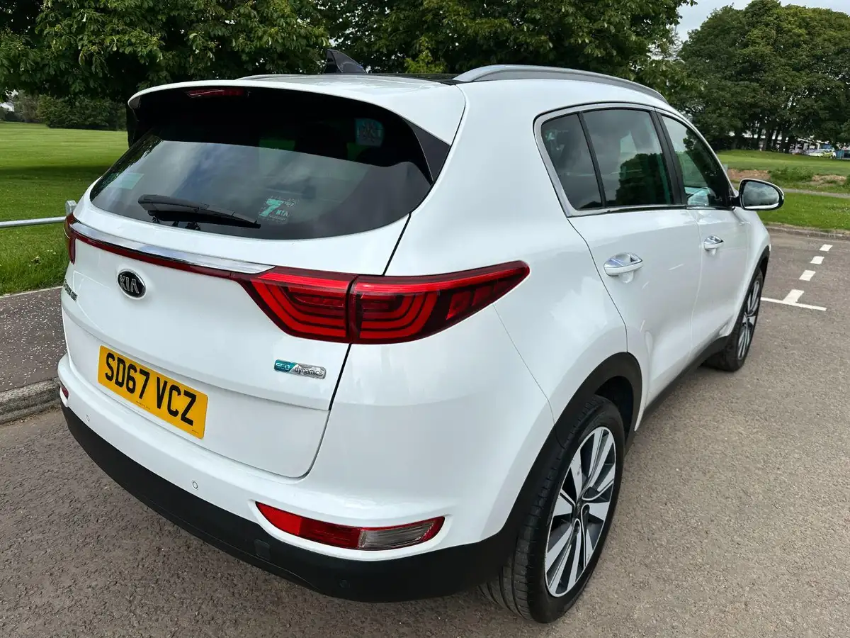 2017-kia-sportage-17crdi-3-114bhp-big-4
