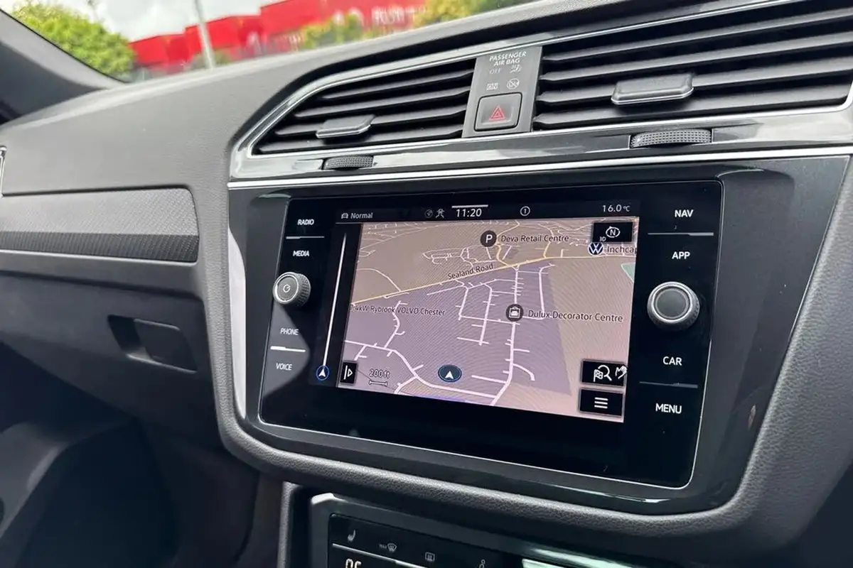 2022-volkswagen-tiguan-20tdi-r-line-200ps-4motion-big-16