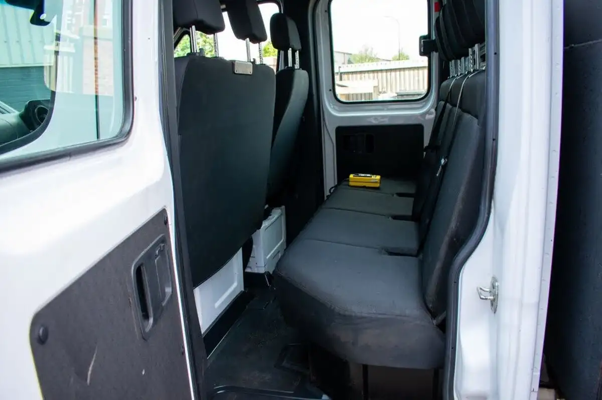 2021-mercedes-benz-sprinter-big-14