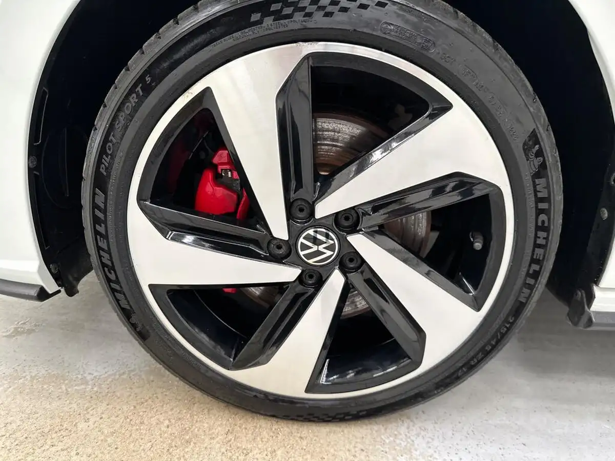 2023-volkswagen-polo-big-38