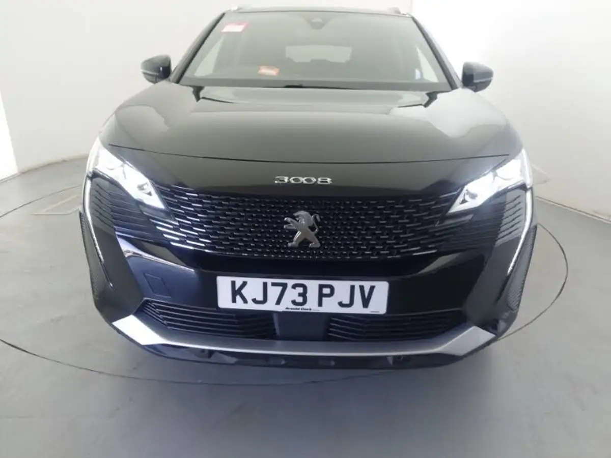 2024-peugeot-3008-suv-12-puretech-gt-136ps-hybrid-e-dsc6-big-13