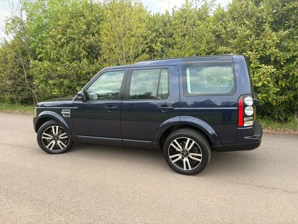 2014-land-rover-discovery-4-30-sd-v6-hse-big-4