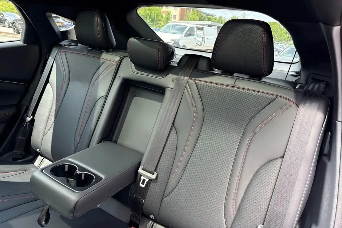 2022-ford-mustang-mach-e-e-extended-range-351ps-awd-big-18