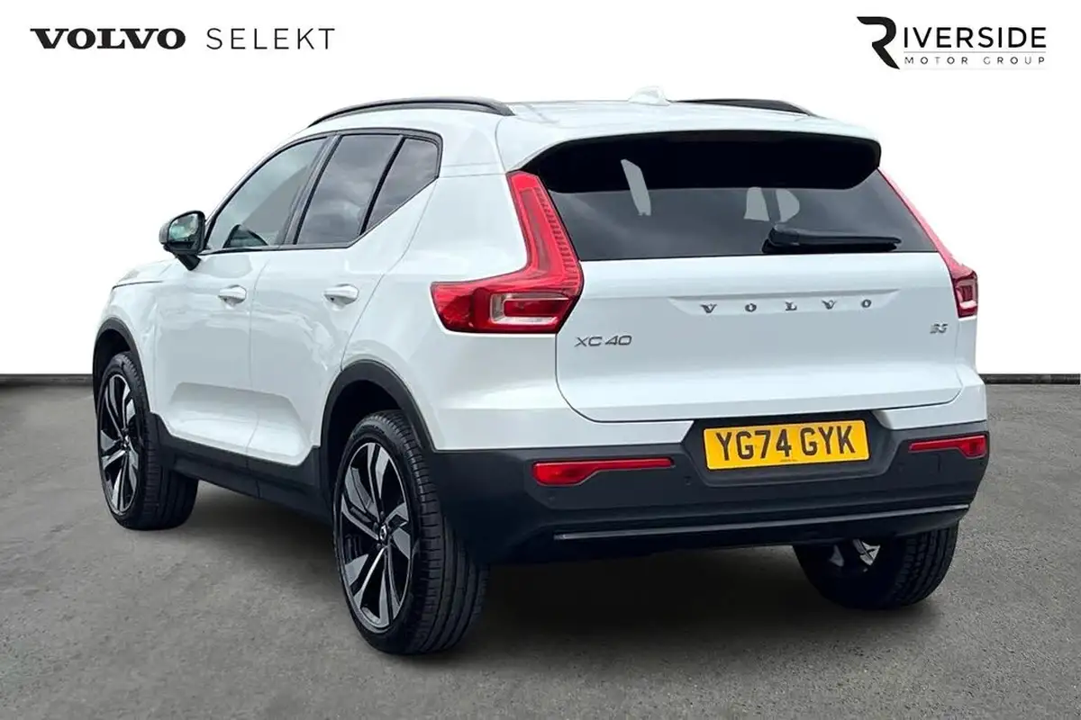 2024-volvo-xc40-20-b3-ultimate-big-2