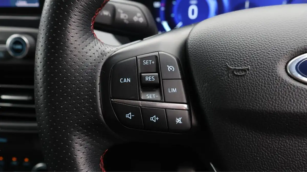 2020-ford-focus-10t-st-line-x-edition-155ps-hybrid-mhev-hatchback-big-25
