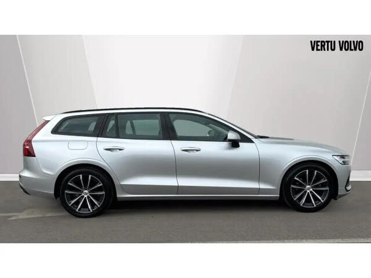 2021-volvo-v60-20-b3-momentum-161bhp-big-2