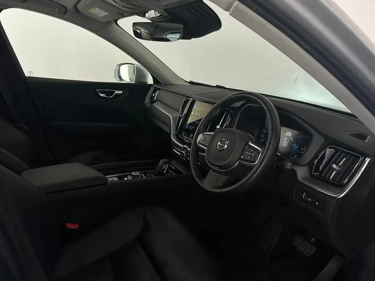 2021-volvo-xc60-20-t6-inscription-expression-340bhp-big-13