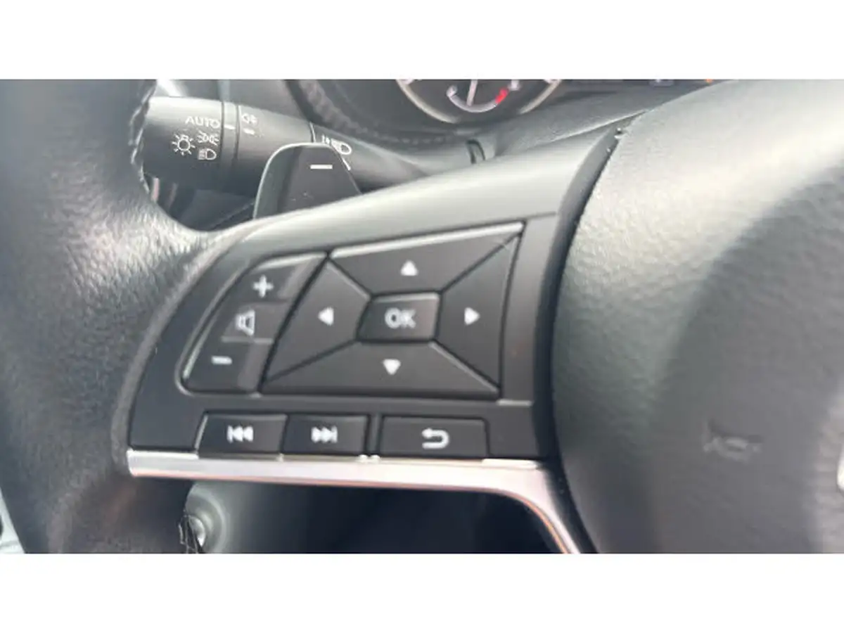 2022-nissan-juke-10-dig-t-n-connecta-dct-big-24