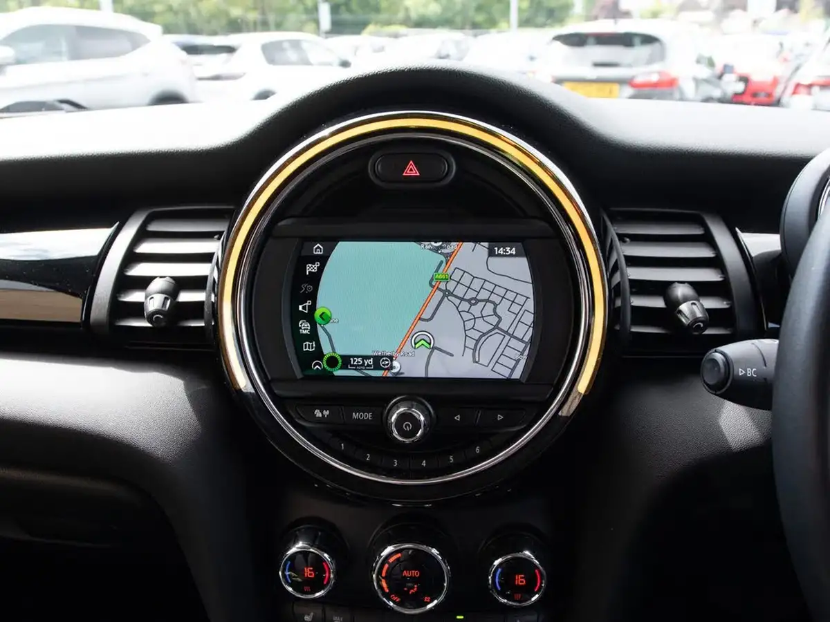 2018-mini-cooper-15-cooper-ss-hatchback-3d-auto-big-22