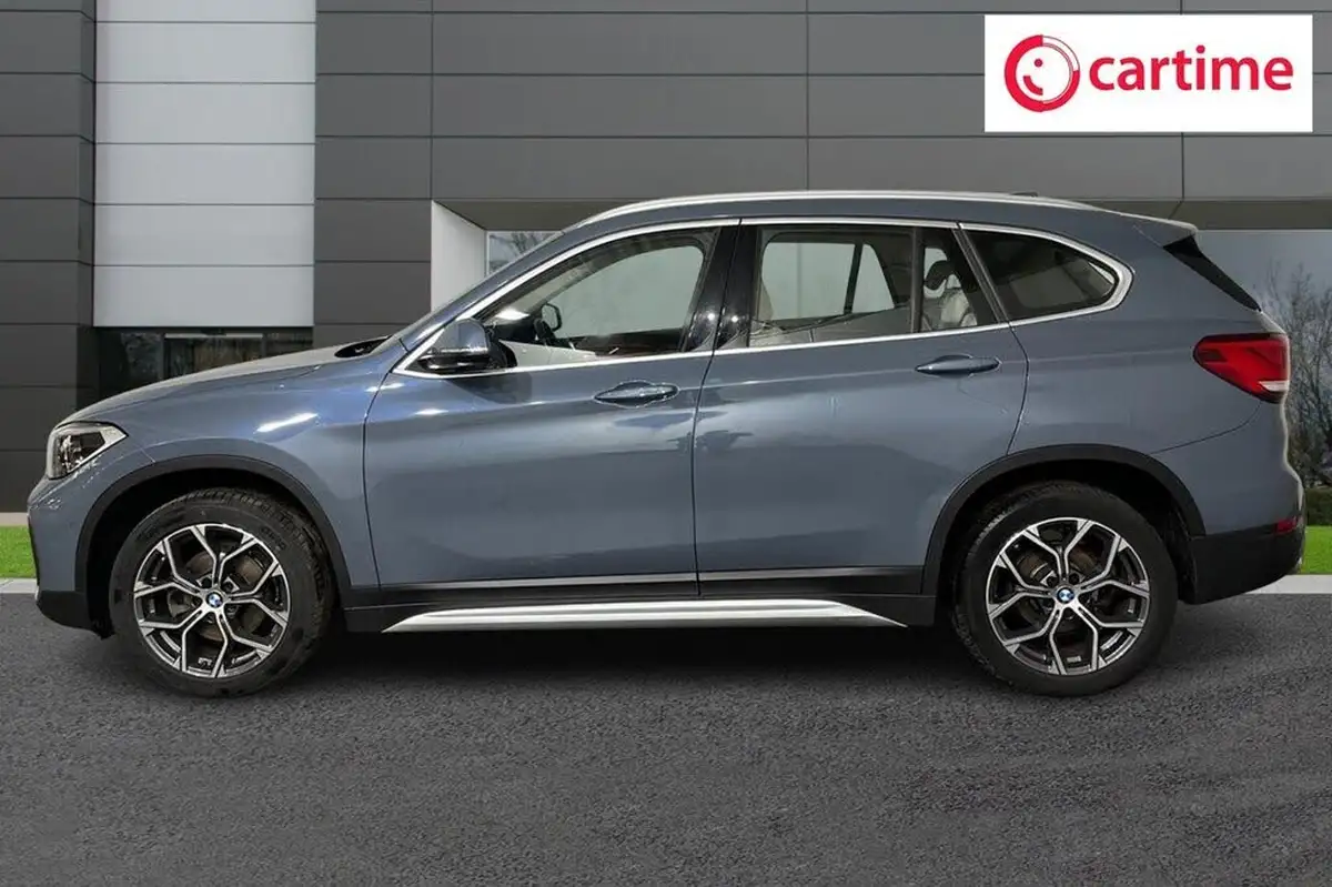 2021-bmw-x1-15-sdrive18i-xline-big-2
