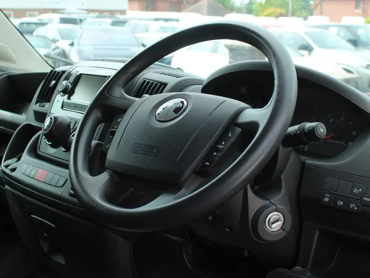 2022-vauxhall-movano-22cdti-l3-h2-3500-dynamic-140pseu6d-big-32