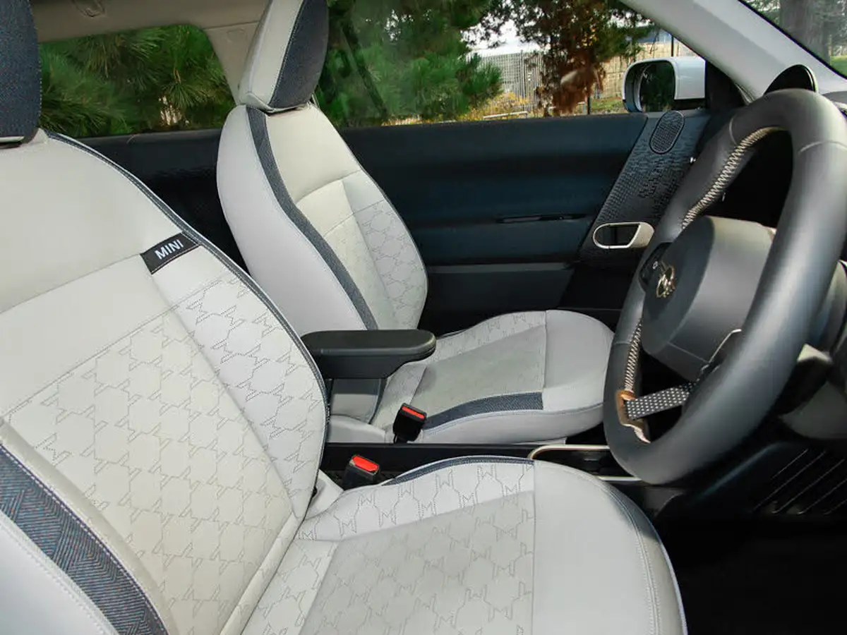 2024-mini-cooper-e-cooper-e-classic-big-5