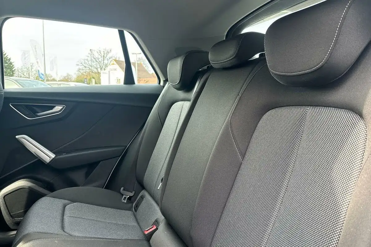 2023-audi-q2-10-30-tfsi-sport-big-28