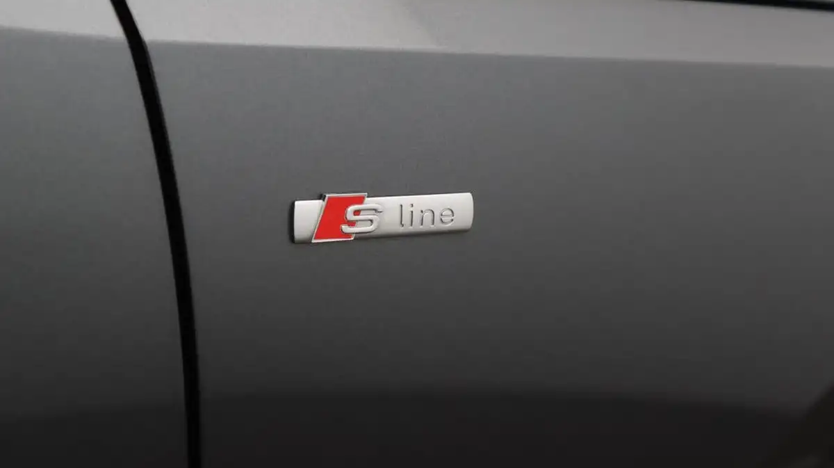 2022-audi-a4-20-35-tfsi-s-line-tronic-big-22