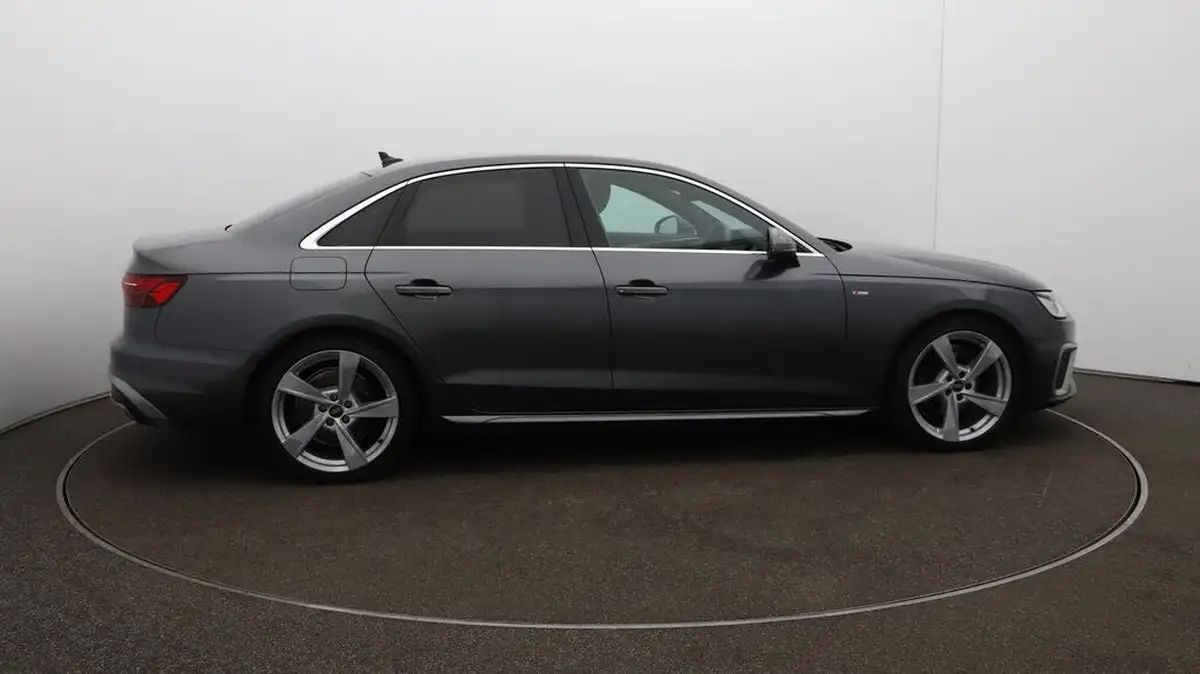 2022-audi-a4-20-35-tfsi-s-line-tronic-big-42
